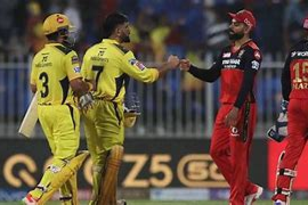 RCB vs CSK Live Score IPL Match Today Royal Challengers Bengaluru Chennai Super Kings Bengaluru Weather Update Rain Wash out Streaming Scorecard MS Dhoni Virat Kohli