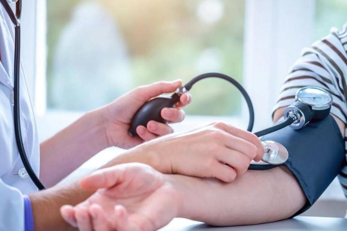 Doctor Warns of Health Dangers When Diabetes and Hypertension Coexist; Shares Signs and Lifestyle Tips to Manage